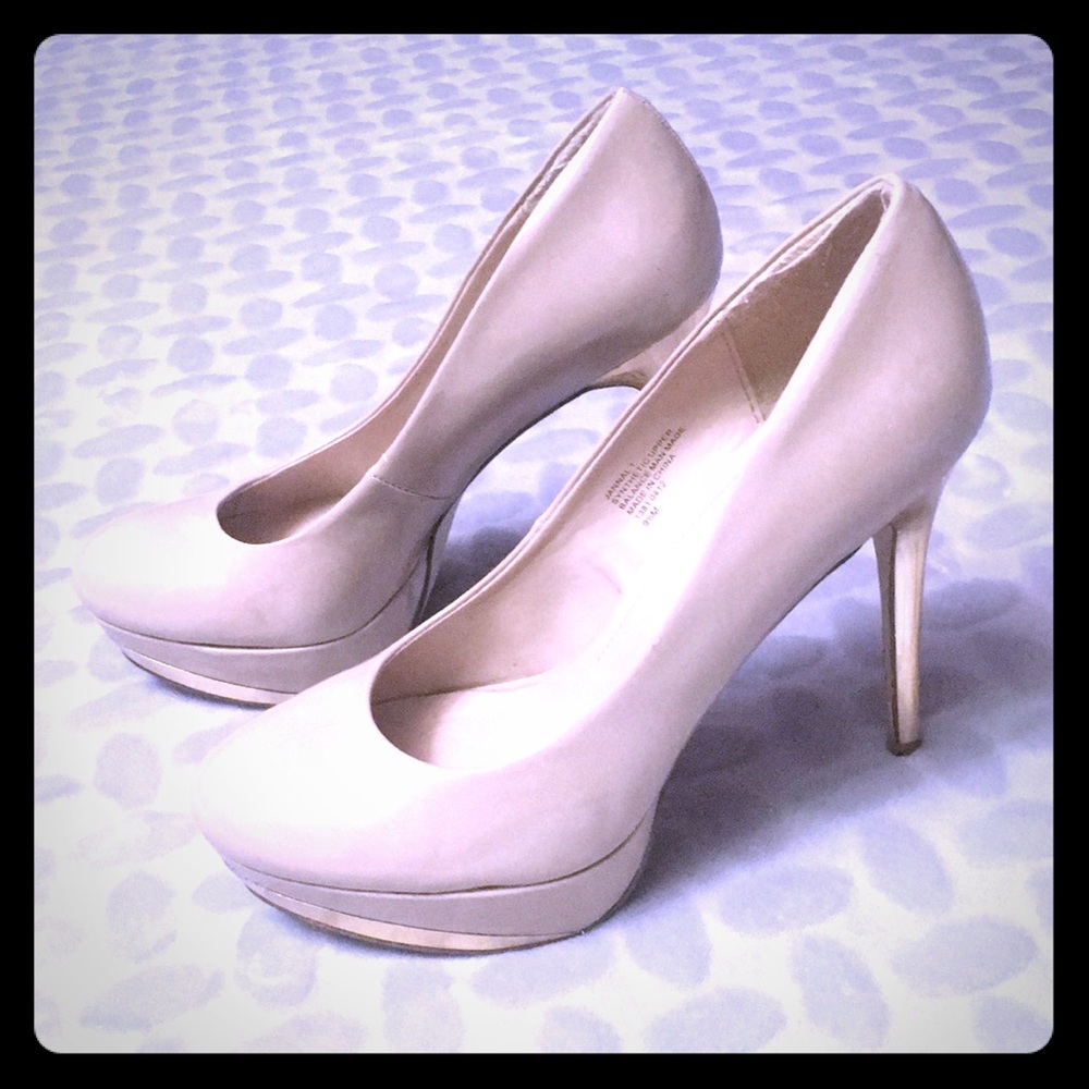 Nine West nude heels